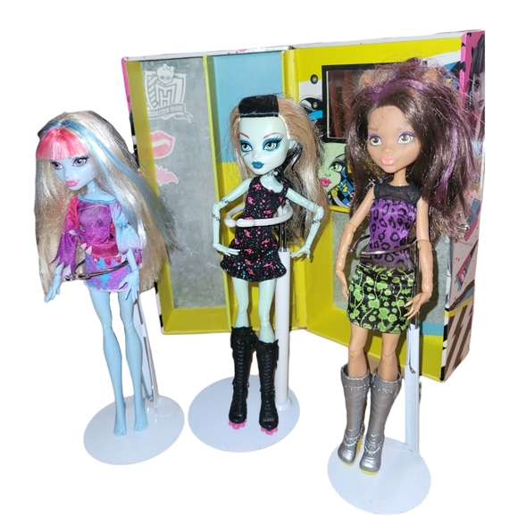 Vintage Monster High 3 Doll Set & Light Up Locker Storage Case Collectibles EUC - Picture 1 of 5
